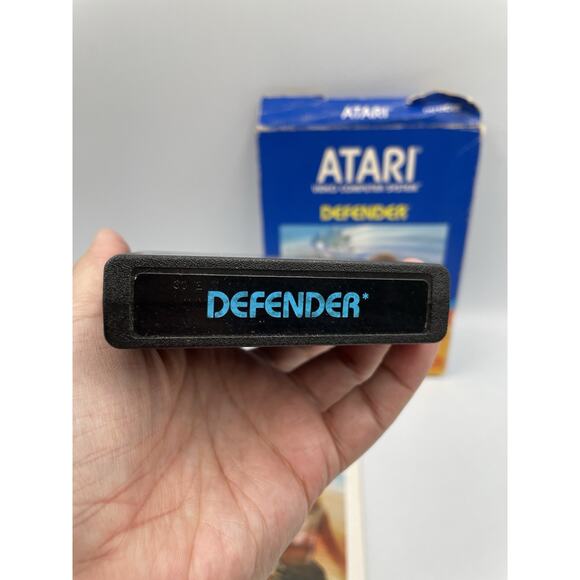 Defender Atari 2600 Video Game Cartridge 1981 CIB Complete In Box - Picture 7 of 9